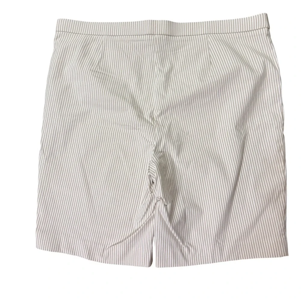 Jones New‎ York Signature Bermuda Shorts Womens XL Striped Pull On Light Coffee